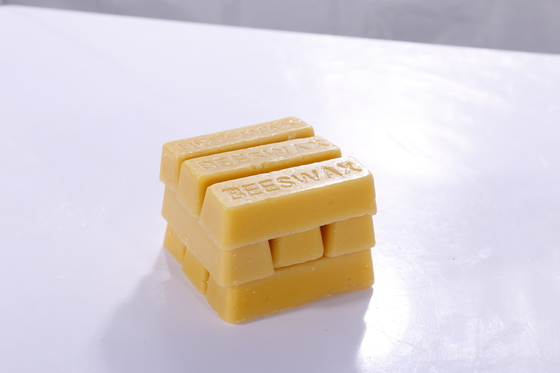 Купить Еды блока 28g Beeswax 100% Адвокатура Beeswax ранга органической чистой Handmade желтой косметическая онлайн изготовление
